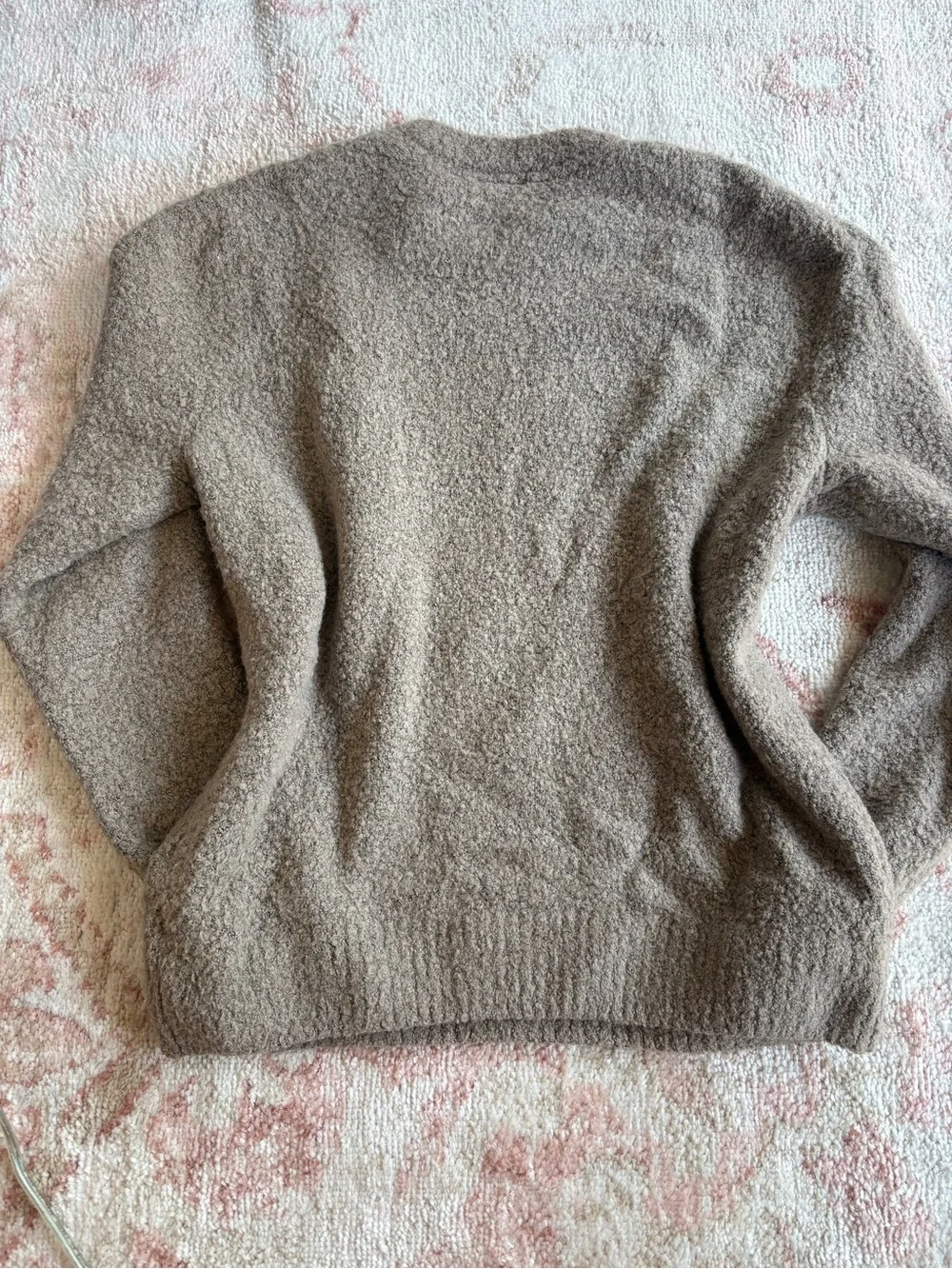 H&M beige regular fit sweater